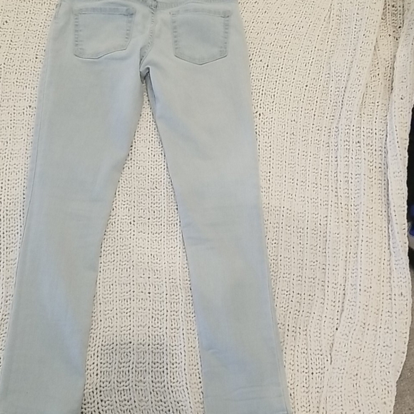 Jeans - Picture 2 of 3